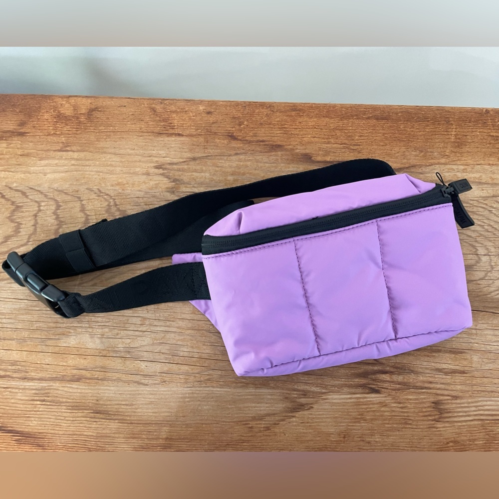 NWOT Calpak Luka Mini Belt Bag Crossbody Fanny Pack Puffer Lilac Purple Purse